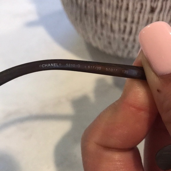 Chanel sunglasses like new! - Picture 5 of 8